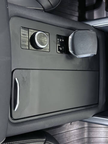 2022 Land Rover Discovery P360 HSE R-Dynamic