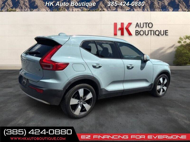 2019 Volvo XC40 T5 Momentum