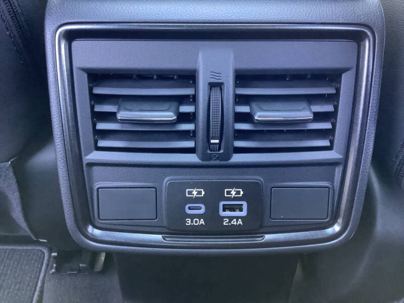 2025 Subaru Forester Limited Hybrid