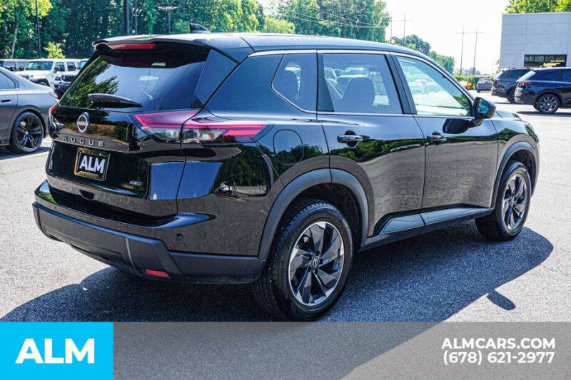 2025 Nissan Rogue SV