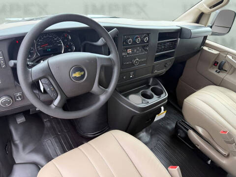 2026 Chevrolet Express 2500