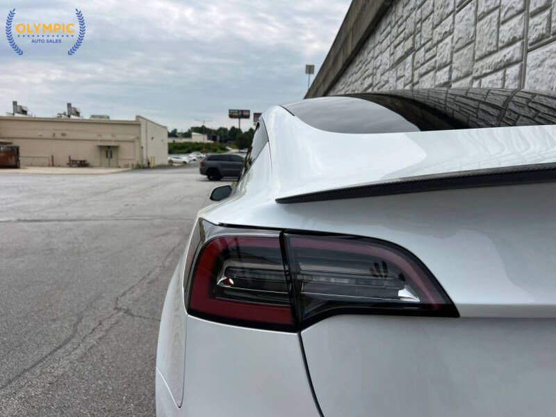 2021 Tesla Model 3 Standard Range Plus