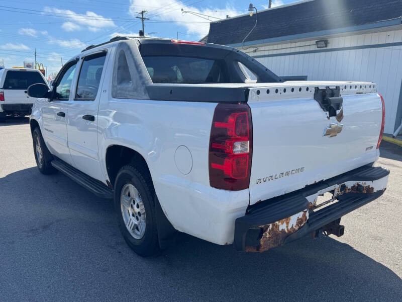2008 Chevrolet Avalanche LS