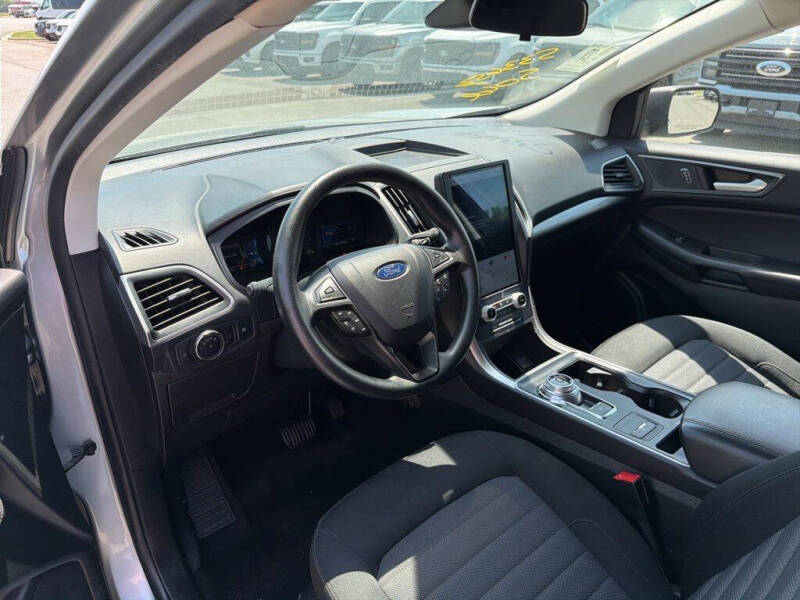 2023 Ford Edge SE