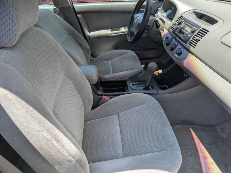 2003 Toyota Camry LE