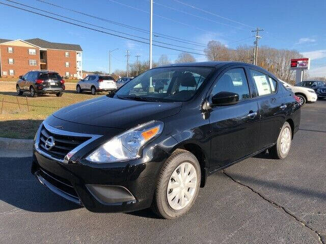 2019 Nissan Versa SV