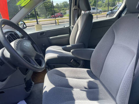 2006 Dodge Caravan SE
