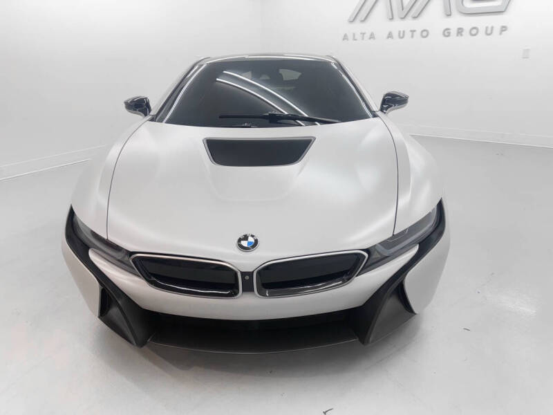 2017 BMW i8