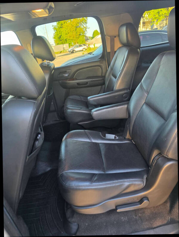 2014 Chevrolet Suburban LTZ