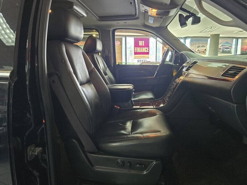 2011 Cadillac Escalade ESV Luxury