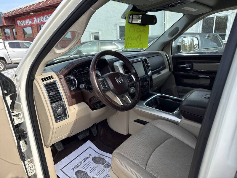 2017 RAM 1500 Laramie