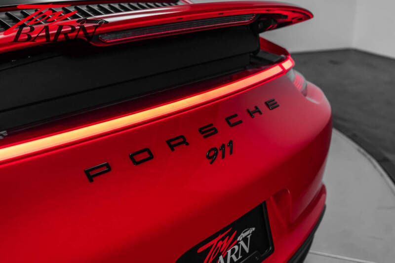 2018 Porsche 911 Carrera