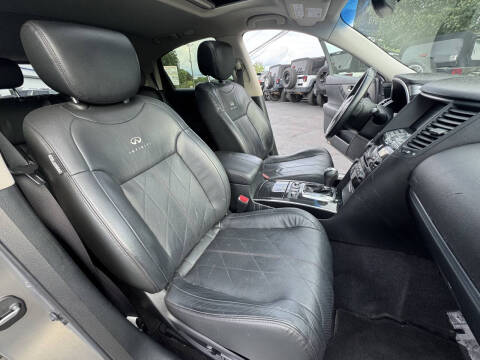 2010 Infiniti FX35