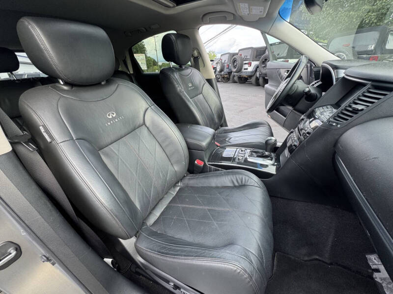 2010 Infiniti FX35