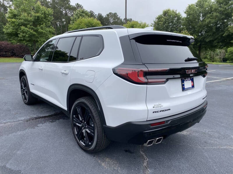 2025 GMC Acadia Elevation