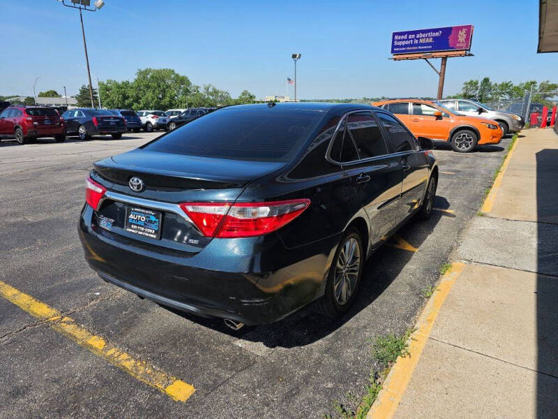 2015 Toyota Camry SE