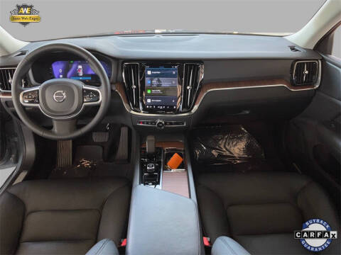 2024 Volvo S60 B5 Plus Dark Theme