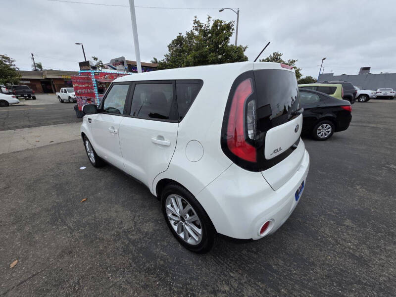 2019 Kia Soul +