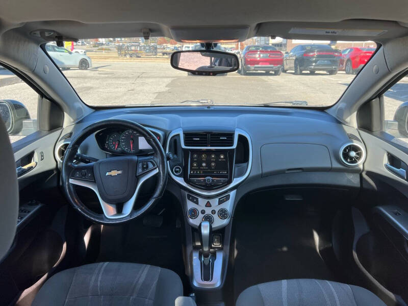 2019 Chevrolet Sonic Premier Auto