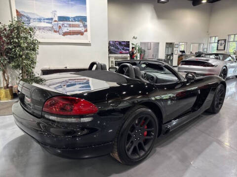 2004 Dodge Viper SRT-10