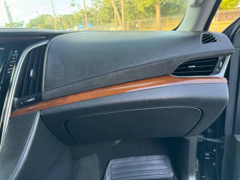 2018 Cadillac Escalade ESV Premium Luxury