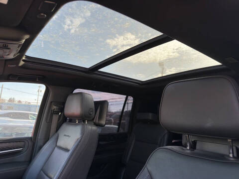 2023 GMC Yukon XL Denali