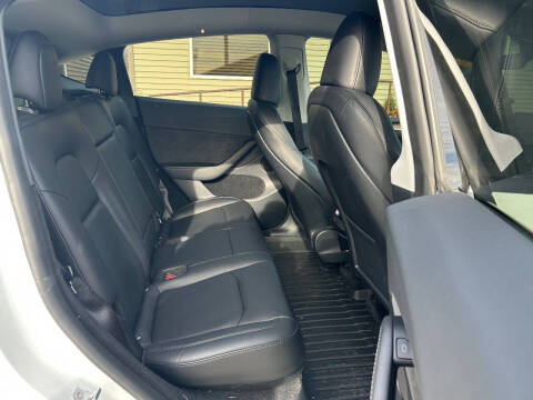 2023 Tesla Model Y Performance