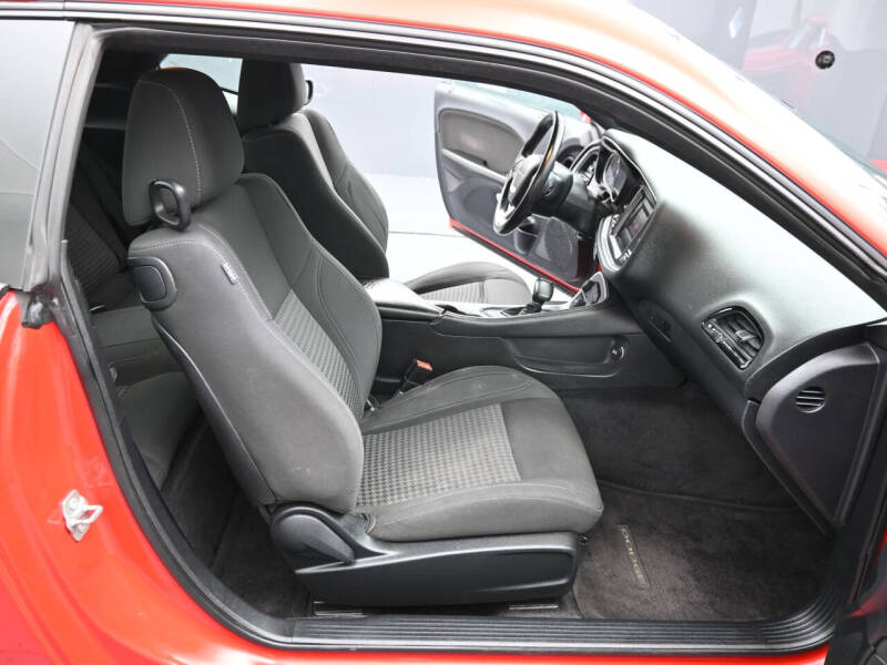 2017 Dodge Challenger SXT