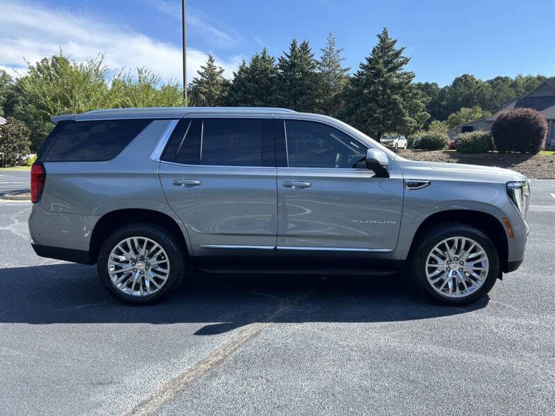 2025 GMC Yukon Elevation