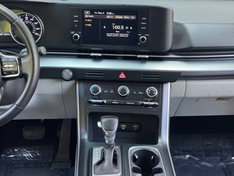 2023 Kia Carnival