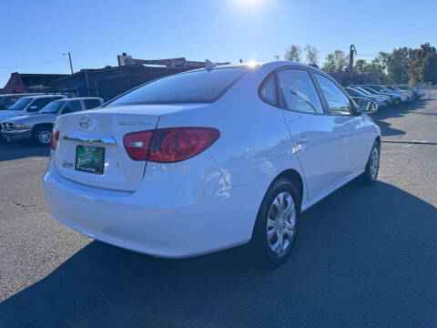 2010 Hyundai Elantra Blue