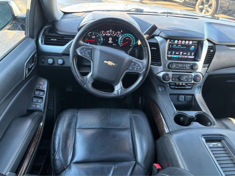 2017 Chevrolet Suburban LT