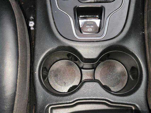 2022 Jeep Cherokee Latitude Lux
