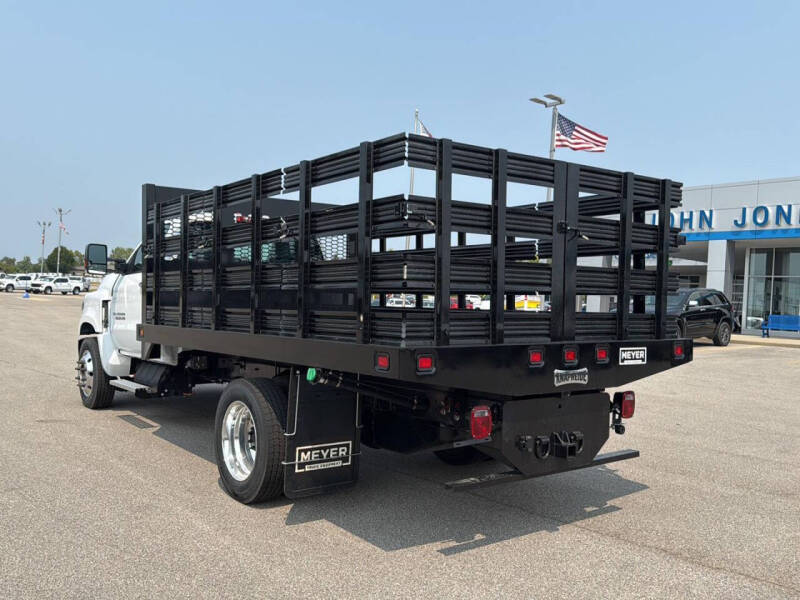 2024 Chevrolet Silverado 5500HD