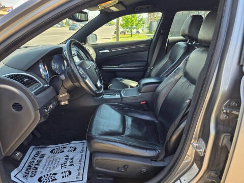 2011 Chrysler 300 Limited
