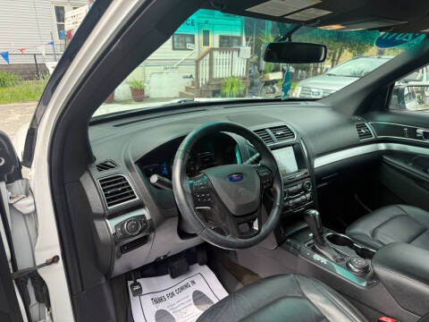 2017 Ford Explorer XLT