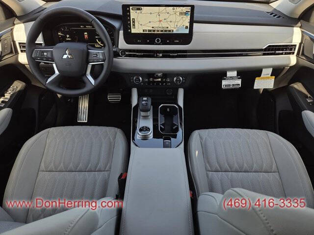 2025 Mitsubishi Outlander SEL