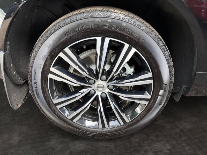 2022 Volvo XC60 B6 Inscription