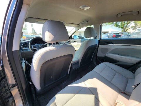 2018 Hyundai Elantra