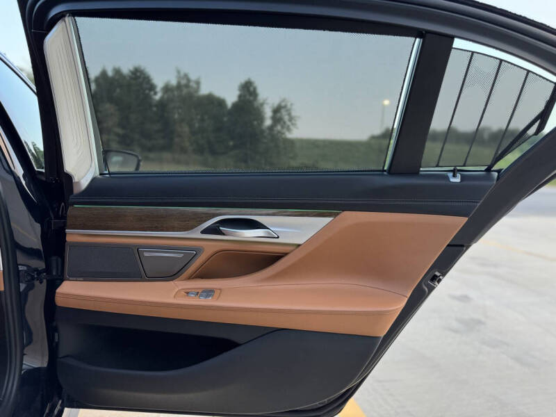 2018 BMW 7 Series 740i