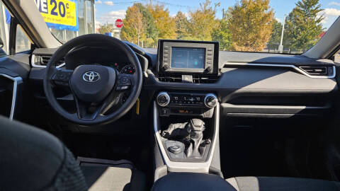 2021 Toyota RAV4 Hybrid LE