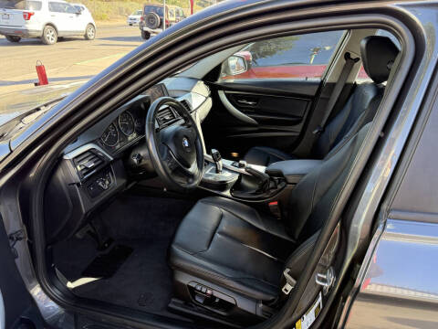 2015 BMW 3 Series 328i