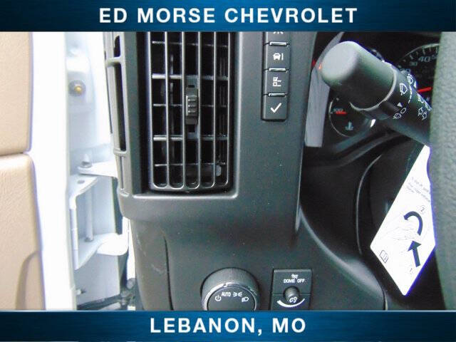 2025 Chevrolet Express 2500