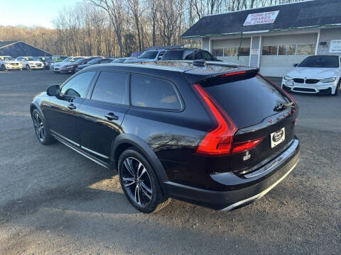 2018 Volvo V90 Cross Country T5