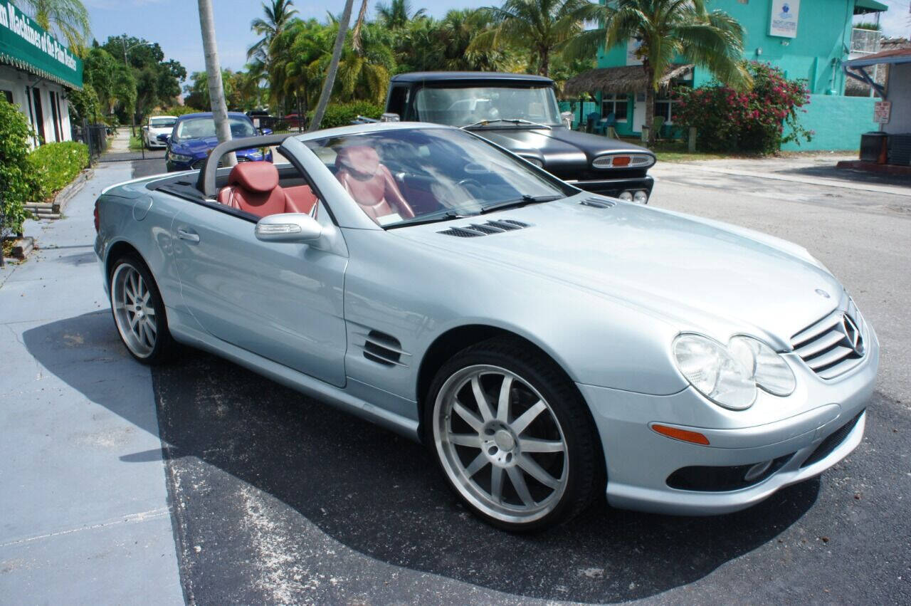 2004 Mercedes-Benz SL-Class 3