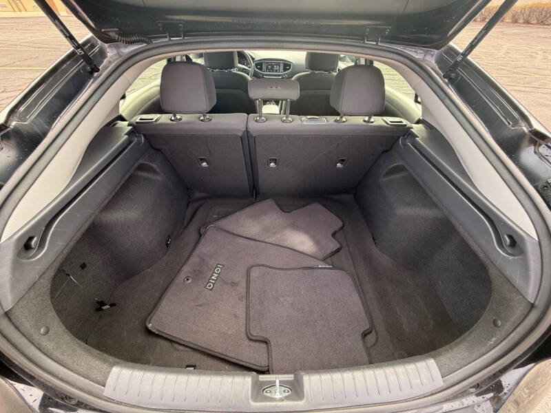 2019 Hyundai Ioniq Hybrid Blue