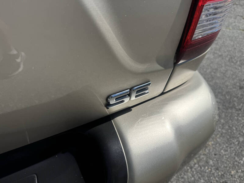 2003 Nissan Pathfinder SE