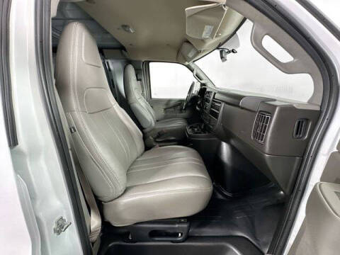 2024 Chevrolet Express 3500