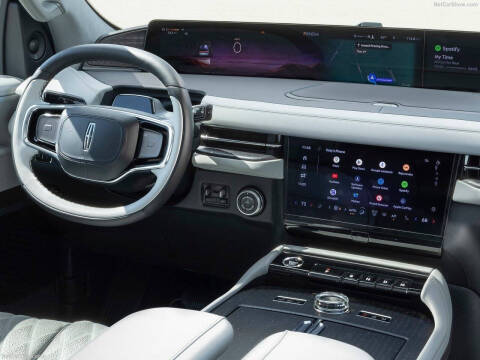 2025 Lincoln Navigator Black Label