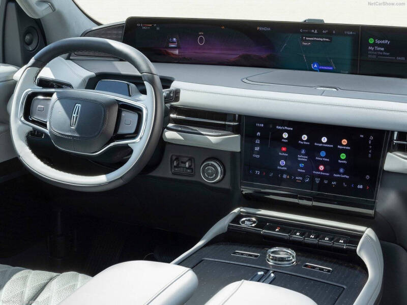 2025 Lincoln Navigator Black Label